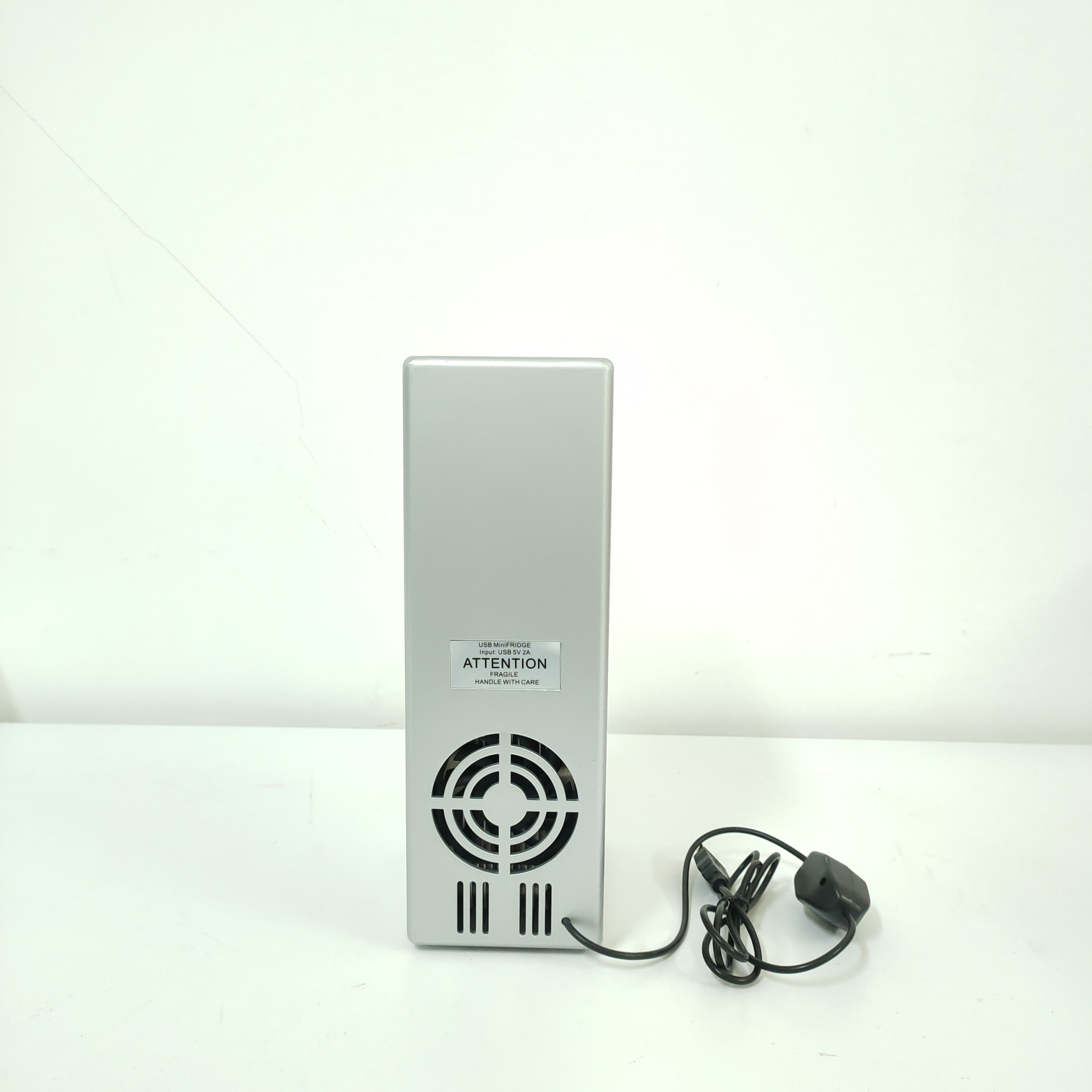 Mini Cosmetics Refrigerator 2