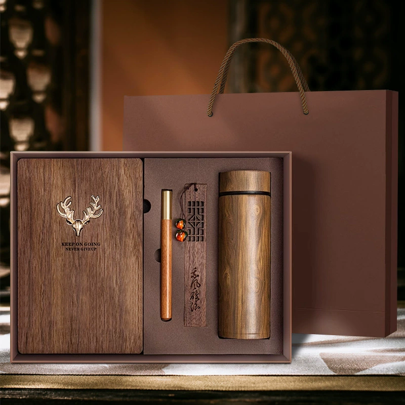 Деревянный ноутбук легкий и роскошный премиум-чувский набор подарочной коробки бизнес-блокнот a5 с высоким значением лица с ручной подаркой