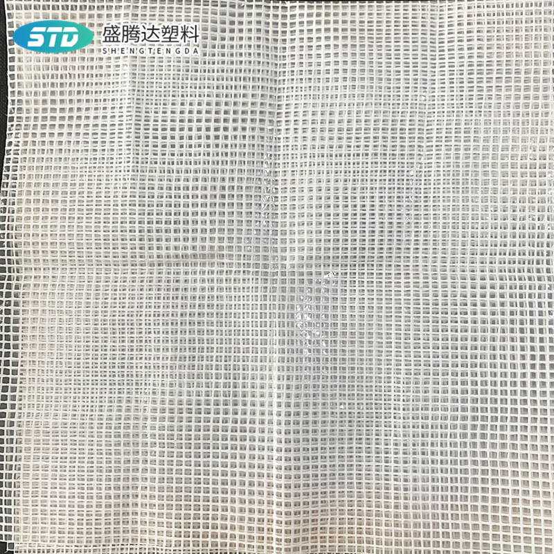 PE网格布聚乙烯夹网布90-140克温室花房脚手架用塑料网格布篷布
