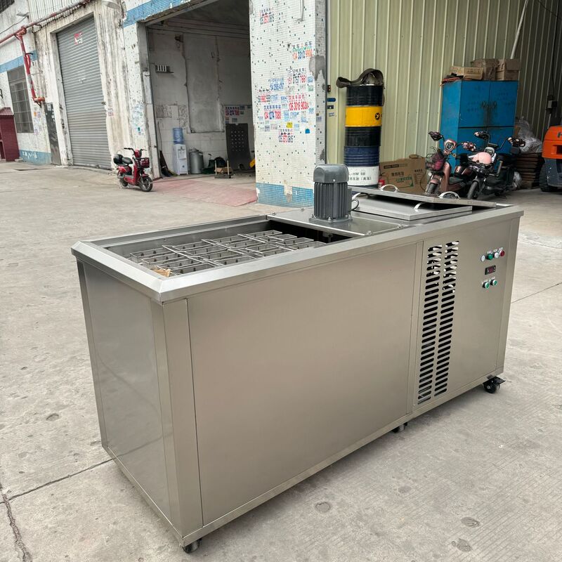 0.6T small industrial ice brick machine, 20 5KG molds, low output seafood and vegetable ice cube maker