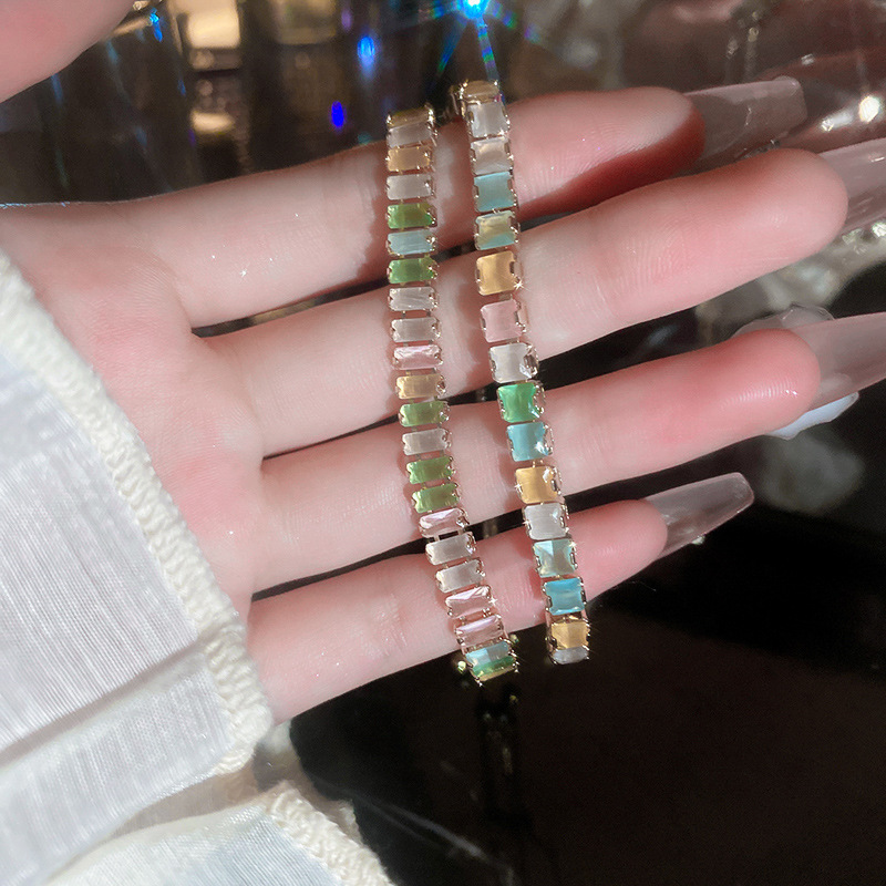 Sweet Colorful Rectangle Copper Inlay Zircon Bracelets display picture 1