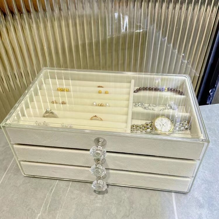 Caja de joyería de terciopelo multicapa para almacenamiento de pendientes, collares, anillos y exhibición de joyas.
