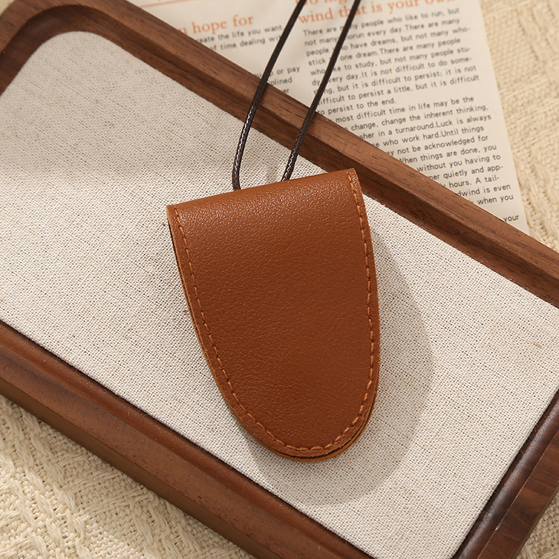 Tendencia de cuello de cuero cuello de cuero abrazadera de gafas de moda temperamento simple accesorios de moda bolsa de llaves gafas de sol almacenamiento