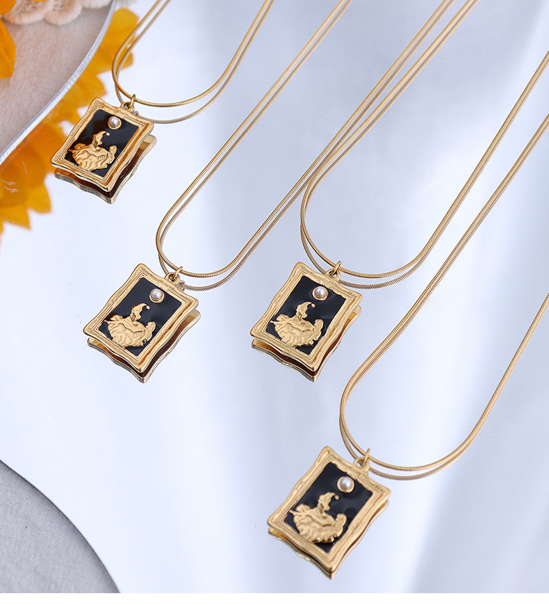 French Choker Square Plate Vintage Photo Frame Pendant Imitation Pearl Design Necklace Titanium Steel Plated 18 Color Gold Necklace P078 display picture 5