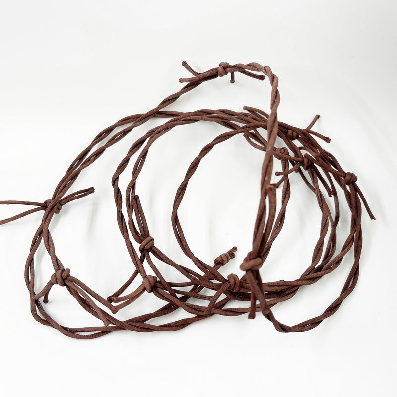 Simulación divertida Alambre de plástico Festival de fantasmas Habitación secreta casa fantasma persona entera jingle Cadena de juguete fibra química ratán accesorios decoraciones