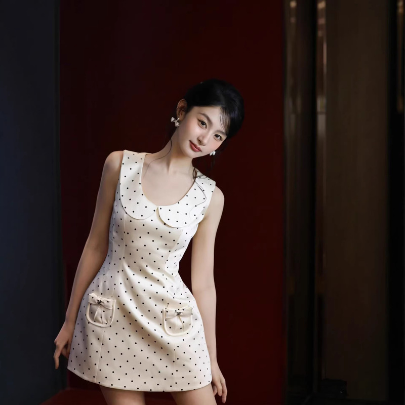 [in Stock] Zhuojia Same Style 2026 Summer New Romantic Polka Dot French Elegant Waist-Cinching Dress