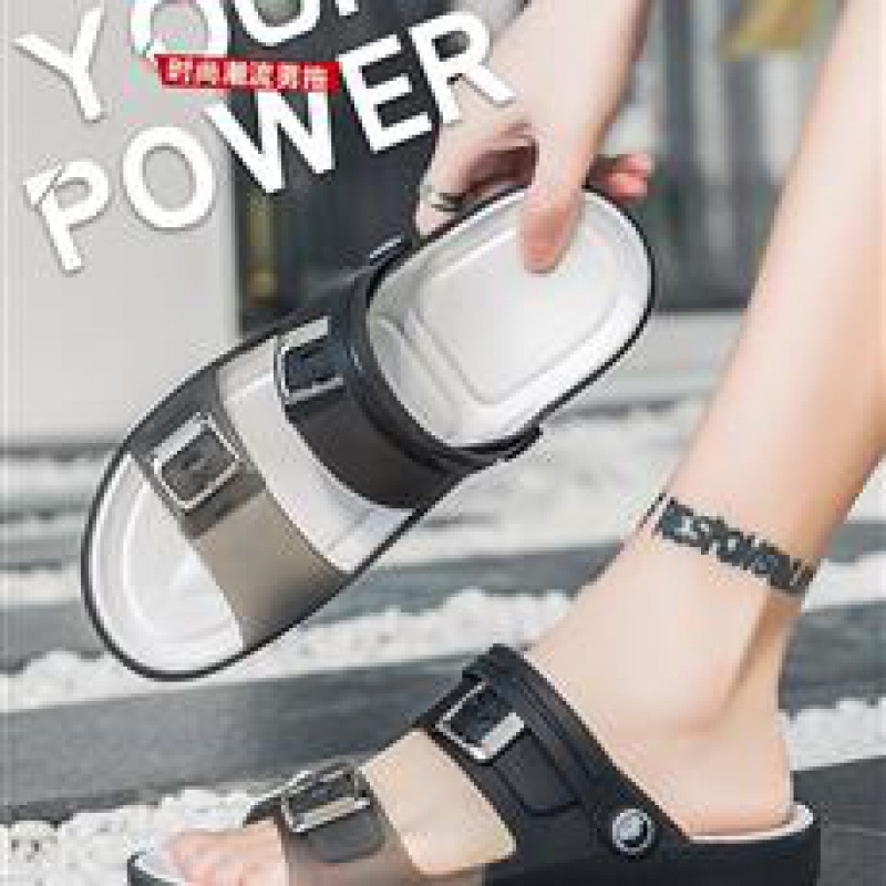 2025 New Summer Sandals Men's Breathable Lightweight Soft Bottom Baotou Croc Shoes Casual Slippers Dual-Purpose Shoes