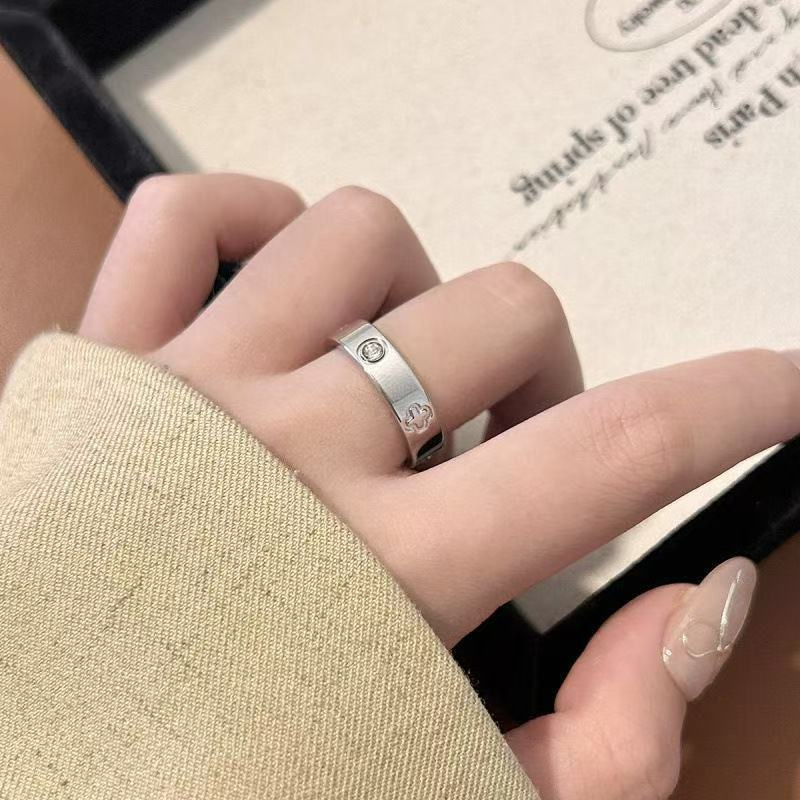 2026 New Cross-Border Hot-Selling Four-Leaf Clover Titanium Steel Ring for Women, Non-Fading Couple's Ring, Direct from the Manufacturer