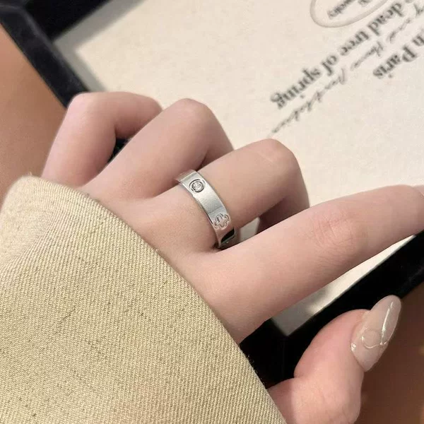 2026 New Cross-Border Hot-Selling Four-Leaf Clover Titanium Steel Ring for Women, Non-Fading Couple's Ring, Direct from the Manufacturer
