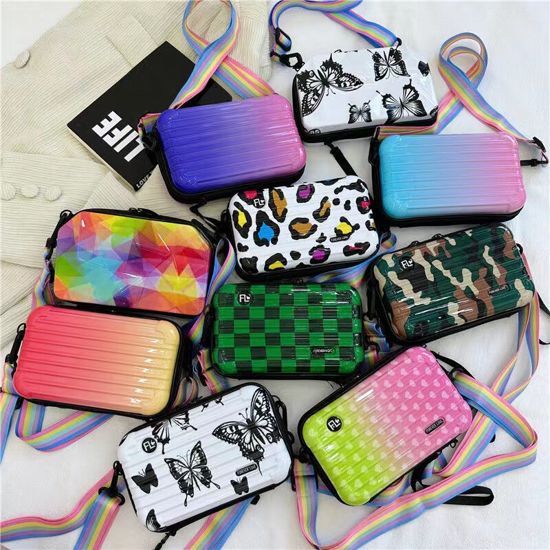 New High-looking Camouflage 7inch PC Hard Shell Toiletry Bag Foreign Style Portable Pattern Cosmetic Bag Ultra-light Large Capacity New High-looking Camouflage 7inch PC Hard Shell Toiletry Bag Foreign Style Portable Pattern Cosmetic Bag Ultra-light Large Capacity