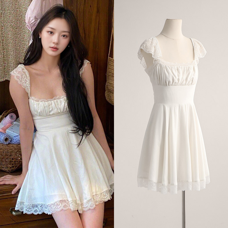 [Ready Stock] a Branch of Southern Nana's Same Lace Suspender Dress, Fashionable Age-Reducing Backless Slim Short Skirt for Women in Summer