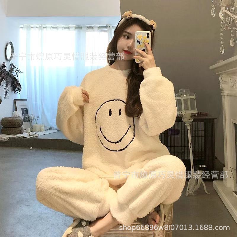 5621-75 # 하얀 웃는 얼굴