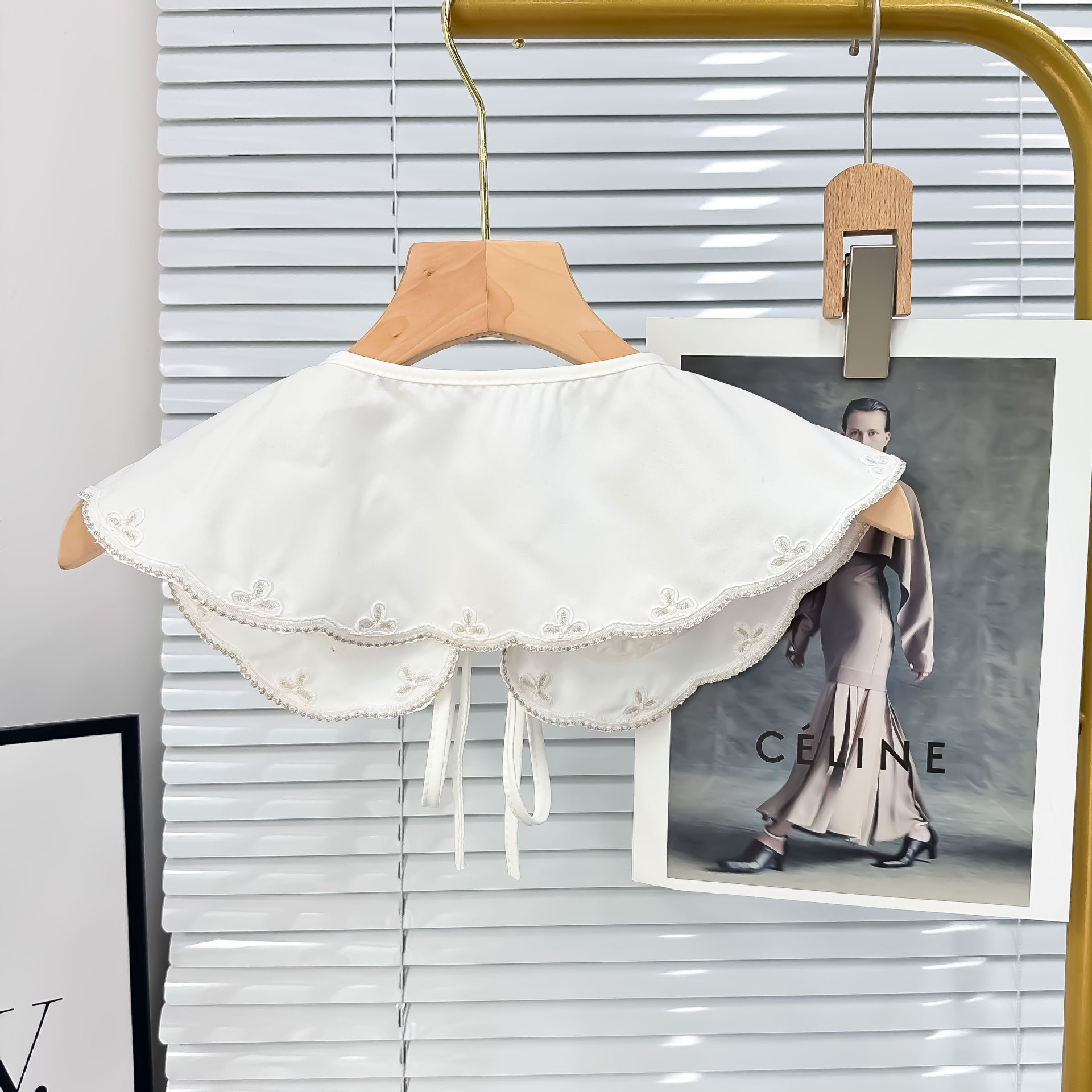 Moda coreana pequeña capa de estilo de loto gran solapa de encaje de alta calidad collar falso nube hombro hombro al por mayor