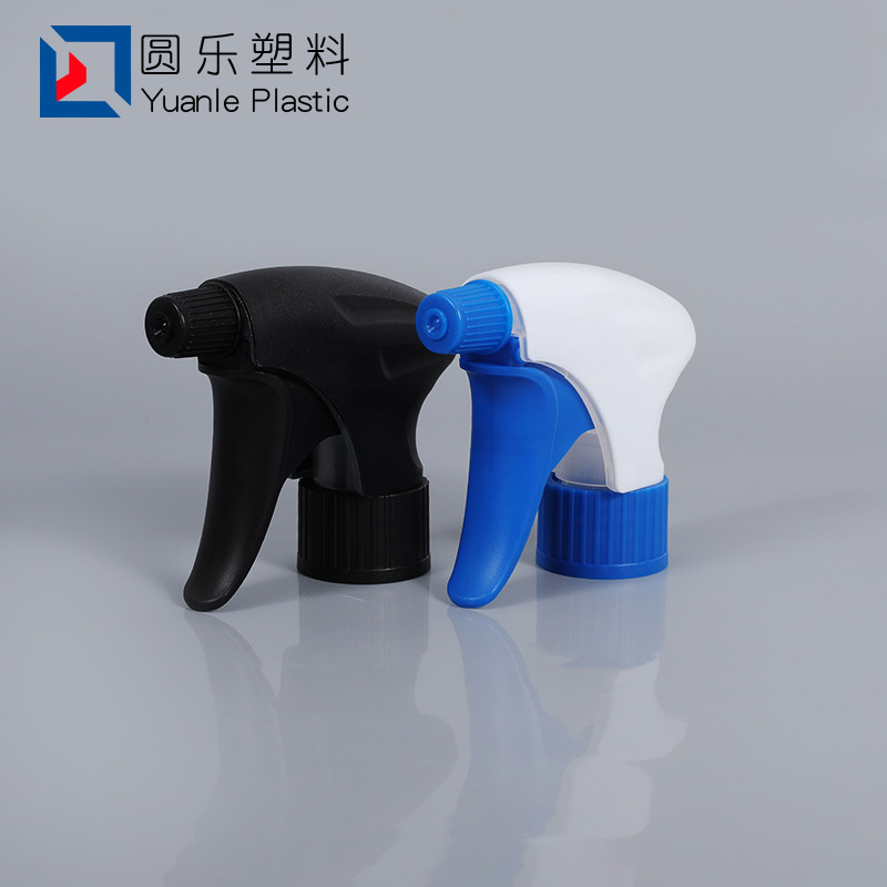 新款供应磨砂黑手扣式喷雾器 家用园林细雾化浇花喷雾头