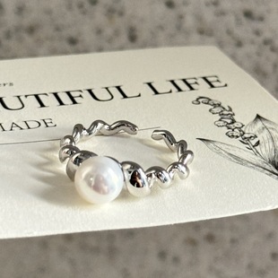 New Twist Ring with Gold Injection, New Simple Style 7-8mm Natural Freshwater Pearl