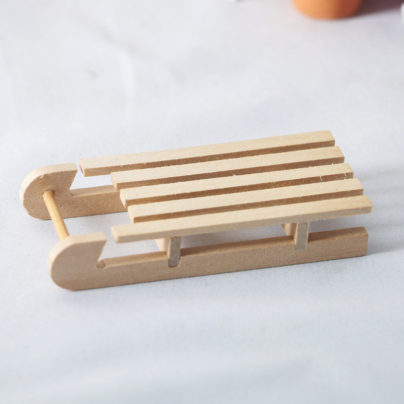 Dollhouse Doll House Mini Solid Wood Sleigh Garden Santa Claus Holiday Scene Atmosphere Decoration Set