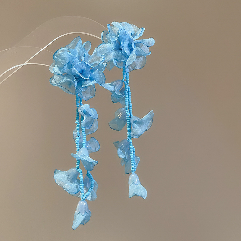 Pendientes de borla de cuentas de arroz de flor de gasa de aguja de plata Pendientes de todo fósforo de estilo de vacaciones Pendientes frescos y dulces para mujer