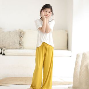 �Q���H�ӿͯĪ�����Ҿӷ����b��ɫײɫ���s�ٴ�˯�A�����I�