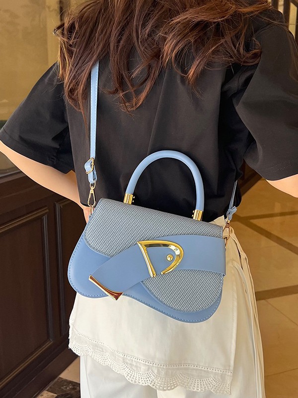 Bolso de mano rojo de moda coreana de la red de aire extranjero, bolso de mano para mujeres de comercio exterior transfronterizo nuevo estilo popular, bolso de hombro ligero de lujo