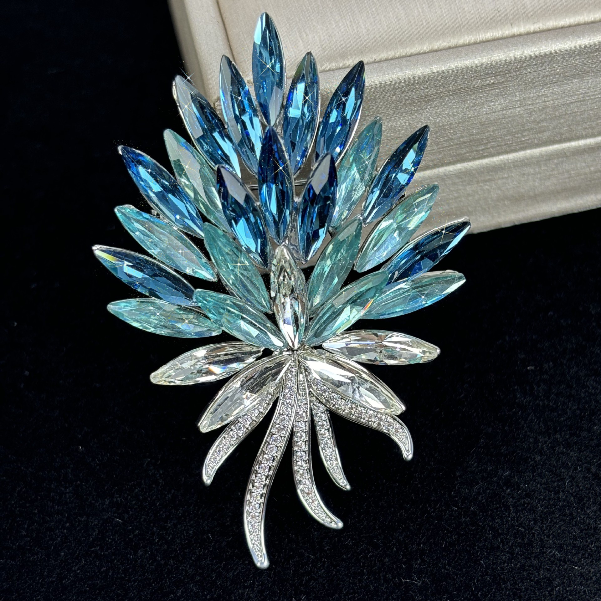 Élégante Broche En Cristal Épi De Blé Pour Femme Bijou Chic_voghion.com