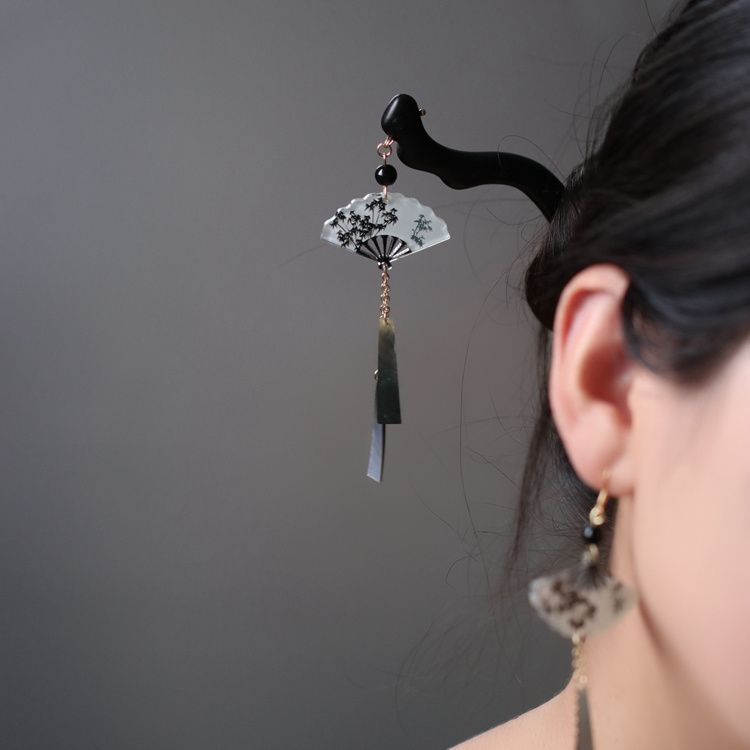 桃李不言下自成蹊