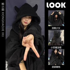小怪兽连帽珊瑚绒睡衣女加绒加厚冬季新款少女家居服睡袍外穿睡裙