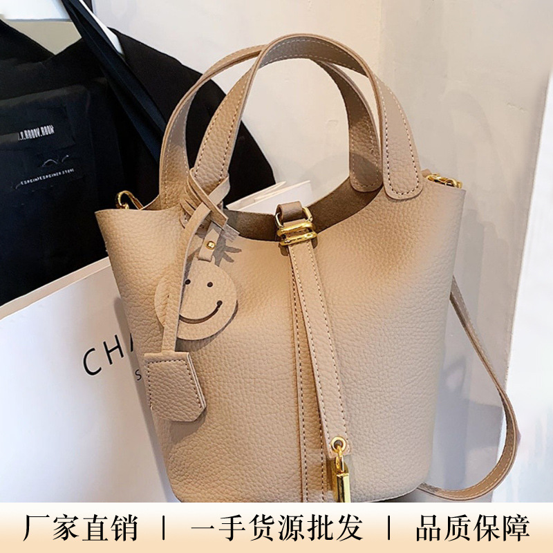 Travel bag