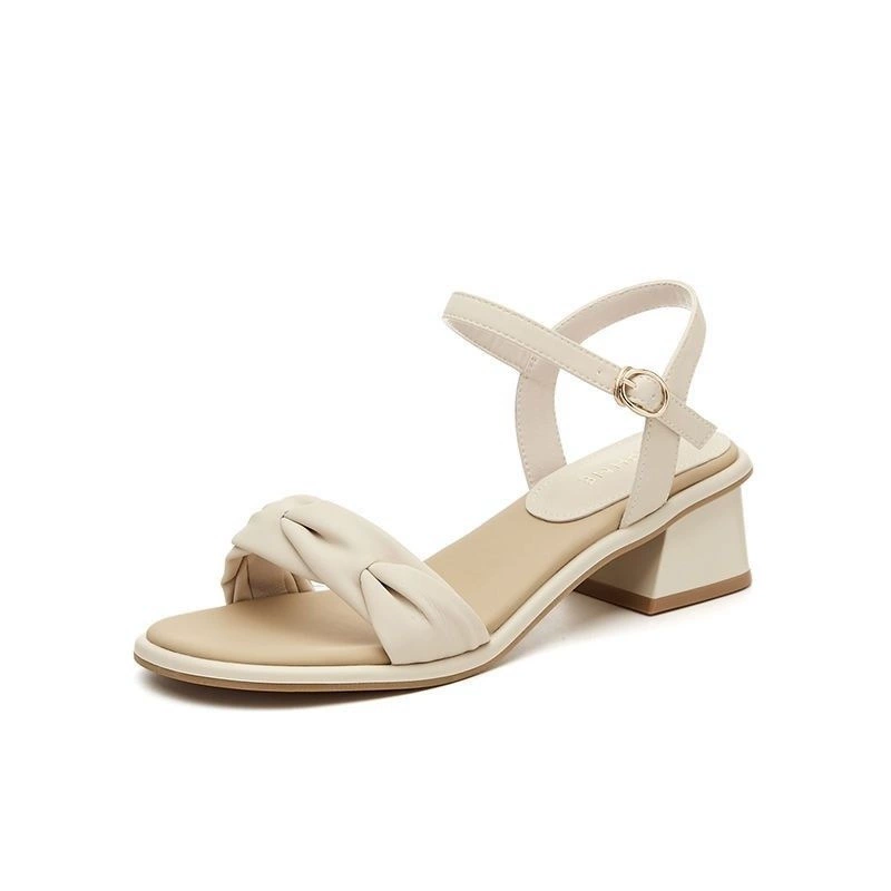 Summer universal sandals with a strap, soft sole, 2025 years
