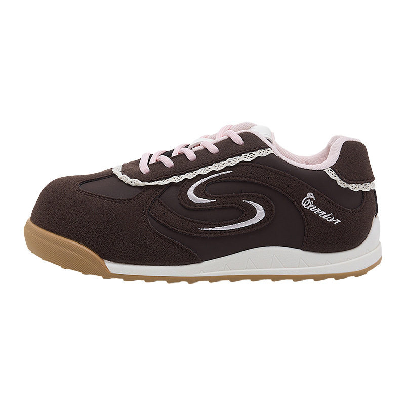 Zapatos de entrenamiento de invierno de terciopelo, nuevos zapatos de moda cómodos y calentadores gruesos, moda retro versátil zapatos de mujer