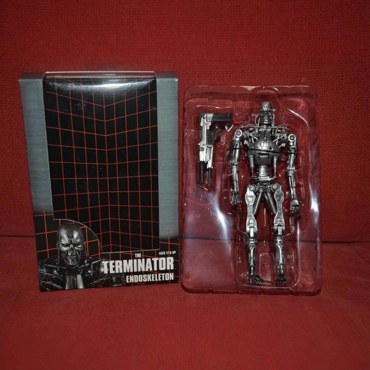 NECA 39859 Terminator T800 Settleer Future Warrior T1000 Robotic Hand Model Box