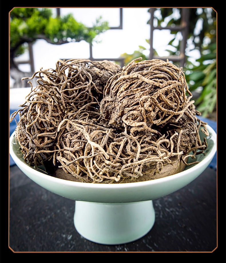 Dried Veratrum Root Li Lu 藜芦 Traditional Chinese Herb 50g Pack in use