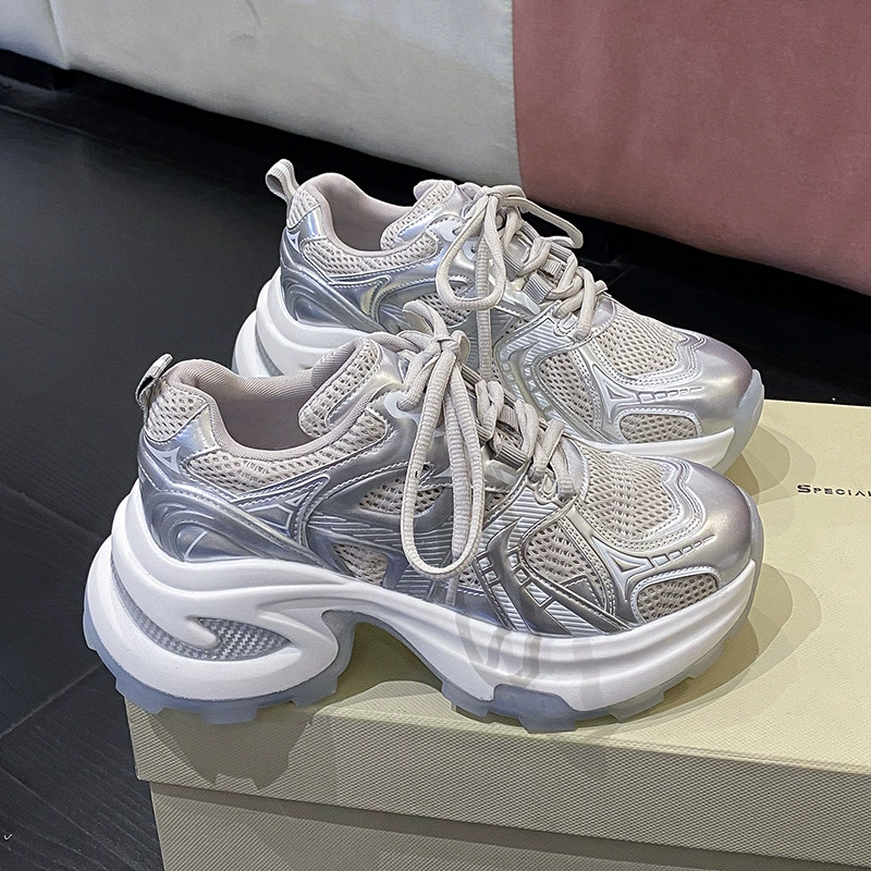 Обувь папы с толстой подошвой для женщин весна и лето 2025 новый перламутровый свет дышащий