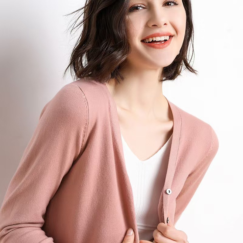 2025新款女装早秋V领开衫白色毛衣针织毛衣带扣开衫纯色外套女秋|undefined