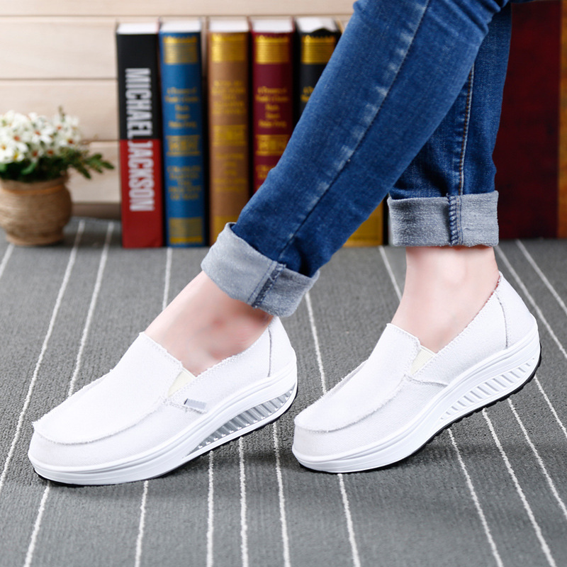 Canvas Rocking Shoes for Women Spring and Summer New Style Black and White Walking Shoes Casual Shoes Slip-On Soft-Soled Cloth Shoes 1628 Canvas Rocking Shoes for Women Spring and Summer New Style Black and White Walking Shoes Casual Shoes Slip-On Soft-Soled Cloth Shoes 1628