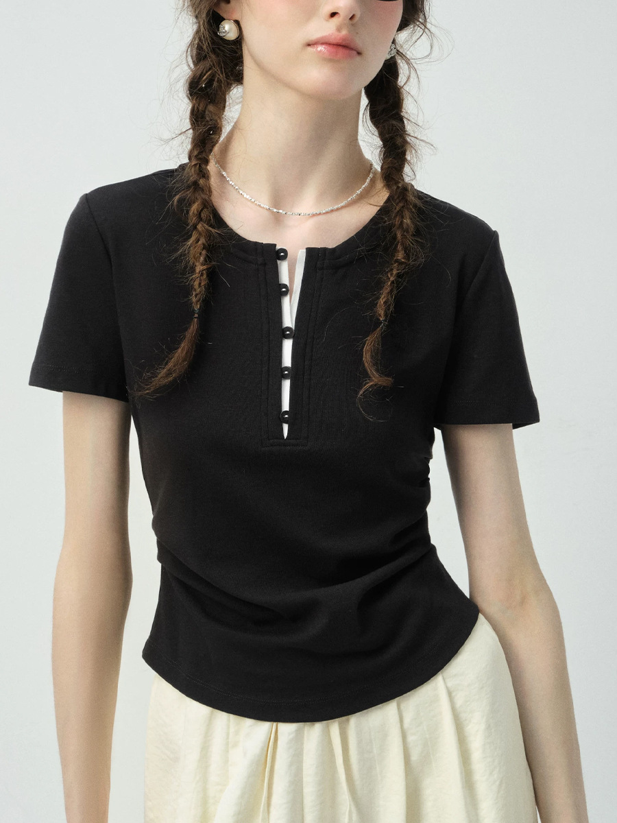 Áo thun nữ ngắn tay cổ Henry dáng slim fit — Im lặng đen, Tro bụi
