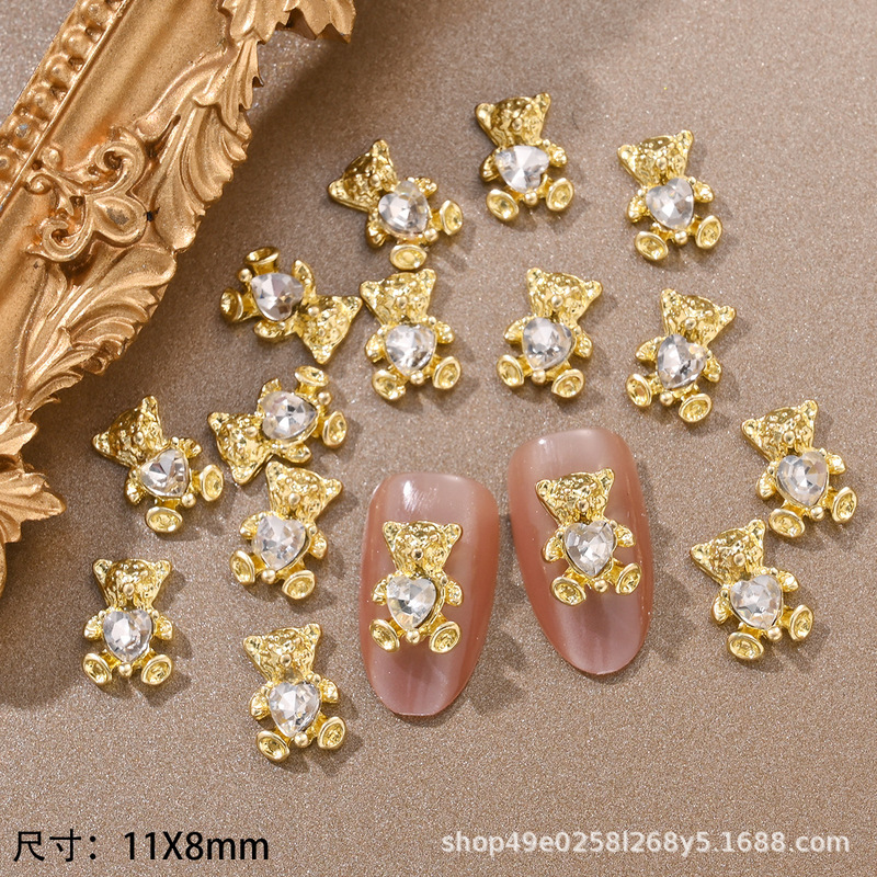 跨境小熊美甲饰品可爱甜美美甲抱心熊金属指甲水晶穿戴甲饰品批发|undefined