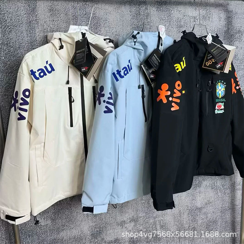 Wholesale 26-27 New Model Brazil Long-Sleeve Hooded Adult Football Jacket Outdoor Sports Windbreaker
