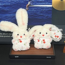 创意手作长耳兔毛绒玩偶公仔挂件可爱毛茸茸围裙兔子钥匙扣批发
