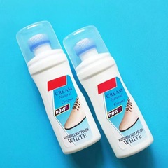 白の靴の神器の専用の白い洗浄剤の白い靴は白い靴を拭いてきれいに汚れを落とします。