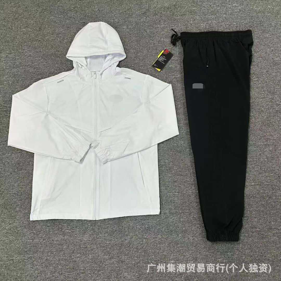 Nuevo traje de asalto deportivo de hielo primavera y otoño chaqueta de secado rápido chaqueta encapuchada a prueba de viento chaqueta de otoño chaqueta de hombre