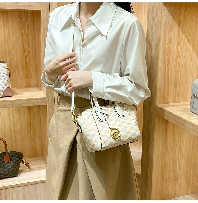 Hong Kong MK Tote Bag Image 4