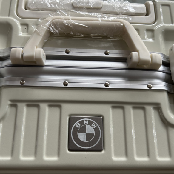 곡물 화이트 bmw 로고