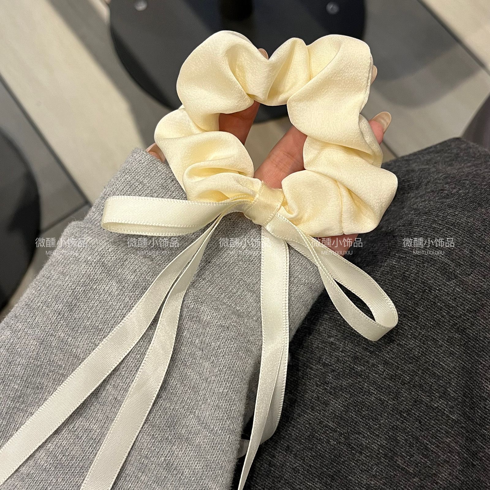 Encaje de flor coreana Encaje de intestino grueso Anillo de cabello femenino Cabeza de flor de viento pastoral Cuerda de cabeza de bola de gran tamaño Accesorios para el cabello de alta calidad