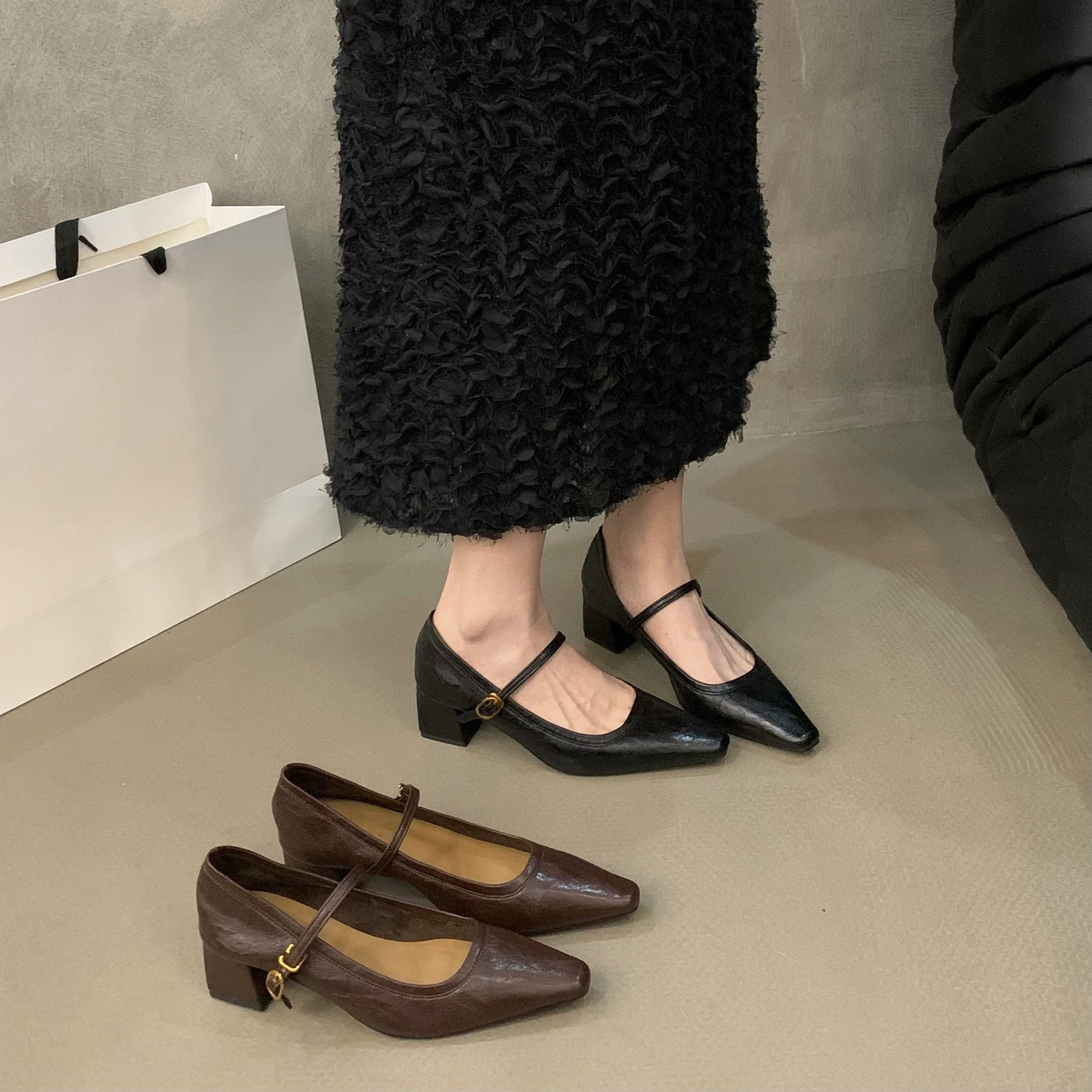 Французские туфли с толстыми каблуками вечернего бриза женские туфли 2024 новые осенние и зимние пригородные дикие туфли Мэри Джейн