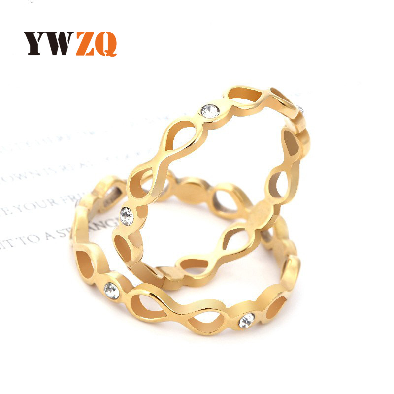 Fabricante de fuente transfronteriza joyería de acero inoxidable corte por láser 8-palabra infinito anillo de acero de titanio de acero inoxidable incrustado en diamante al por mayor
