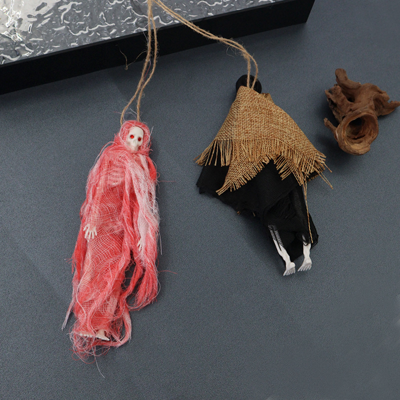 Al por mayor transfronterizo Halloween accesorios de decoración con sombrero esqueleto colgando fantasmas sala de terror fiestas accesorios de hechicería colgante