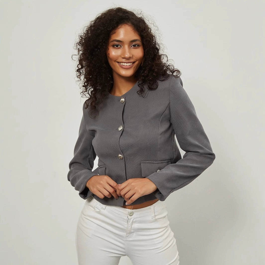 Трансграничная женская оптовая продажа в европейском и американском стиле тонкая металлическая пуговица повседневная пиджак костюм короткий кардиган осень