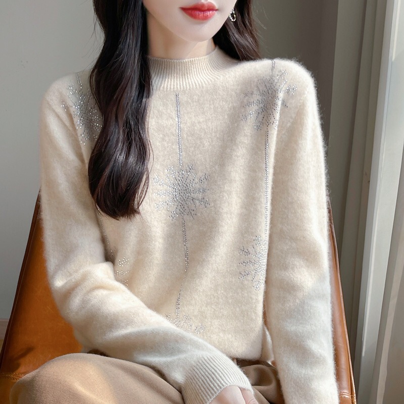 Non-Wool Sweater Women's Hot Rhinestone Knitted Sweater Autumn and Winter Heavy Diamond-encrusted Christmas Base Shirt Women's Half Turtleneck Sweater Non-Wool Sweater Women's Hot Rhinestone Knitted Sweater Autumn and Winter Heavy Diamond-encrusted Christmas Base Shirt Women's Half Turtleneck Sweater