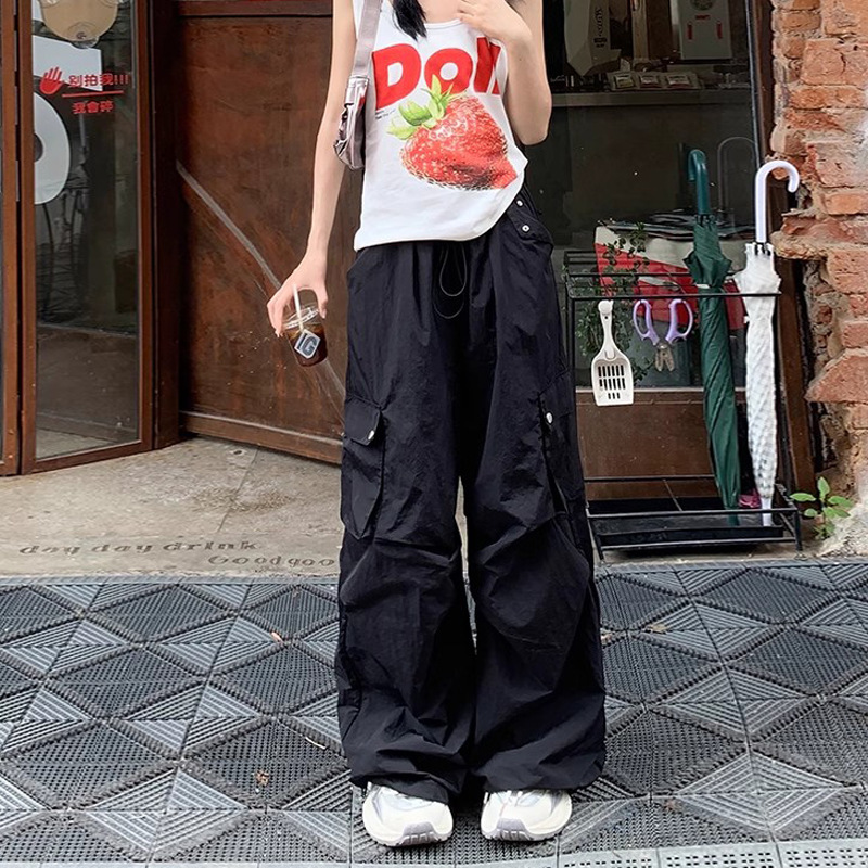 검은색