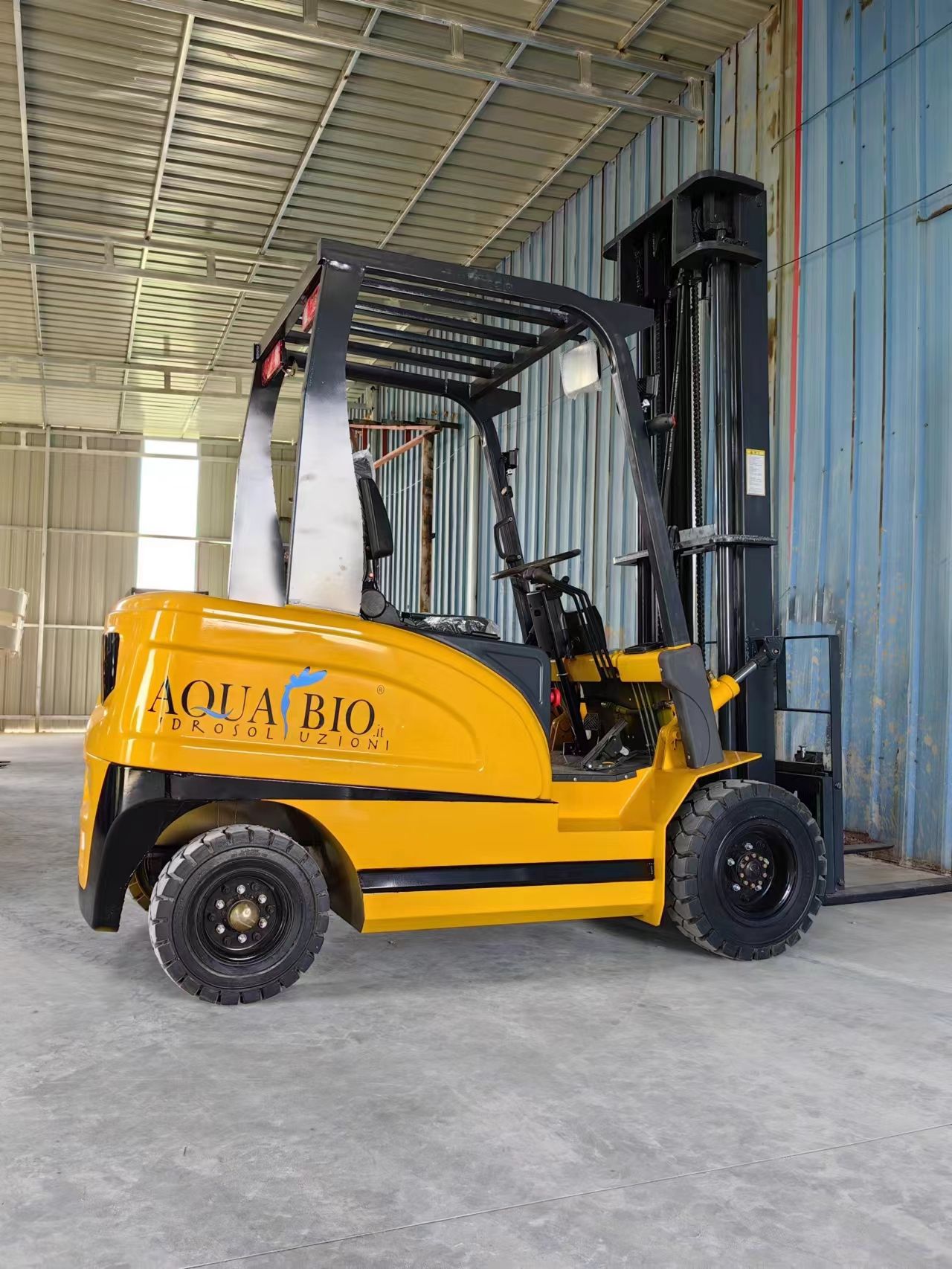 座驾式自走电动叉车 物流运输升高装卸车 升高3米式装载运输车